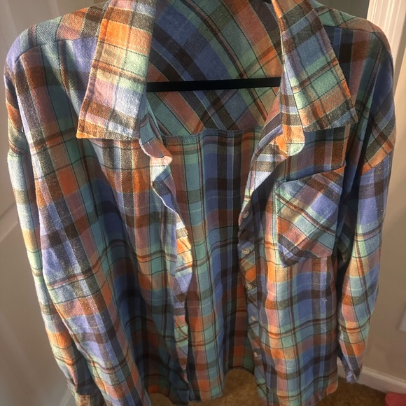 Tops - Colorful Plaid Button-Up Shirt